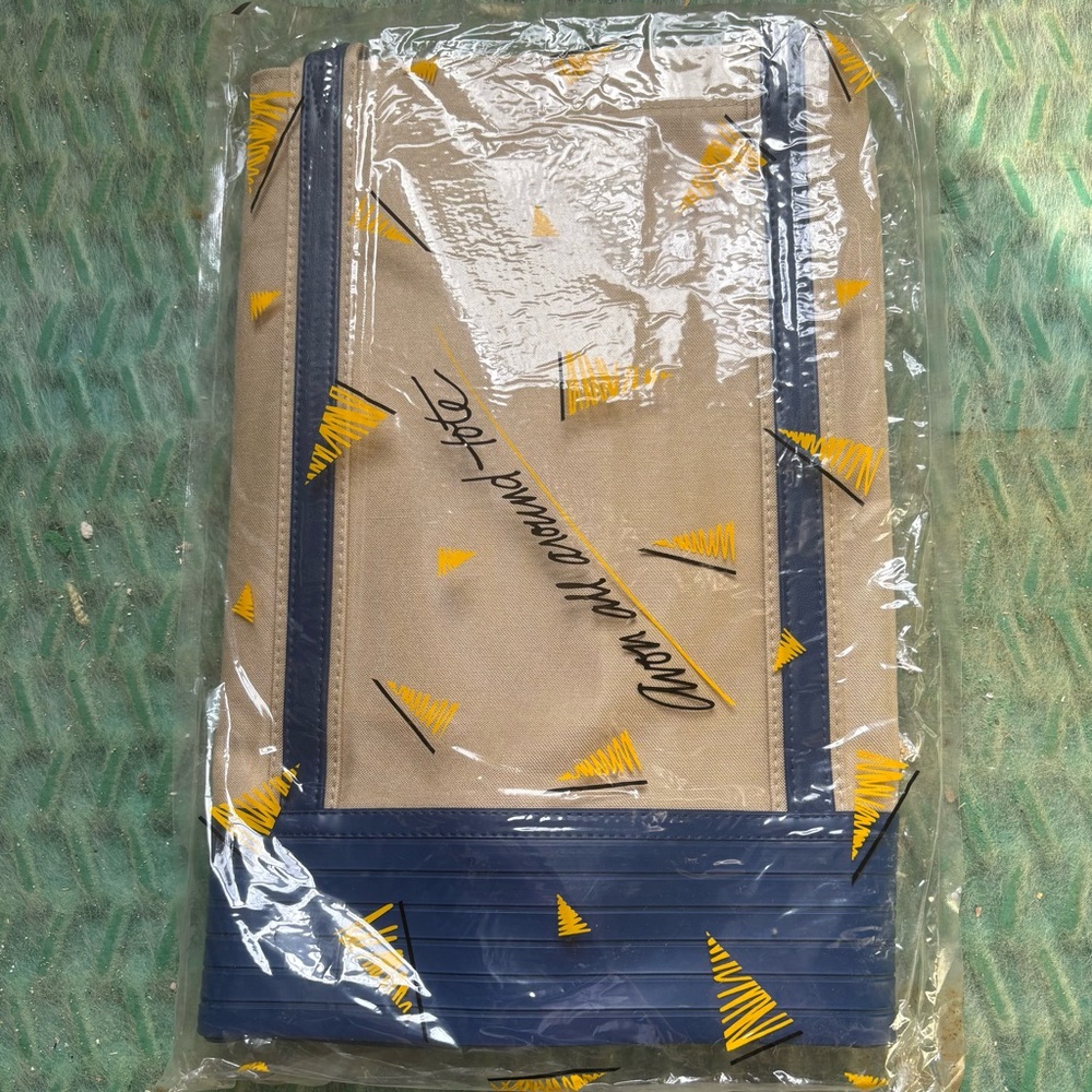 Vintage 1986 Avon All Around Tote Canvas Blue & Beige 16” X 13” SEALED!